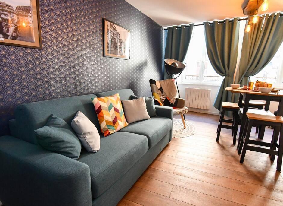 Au Fil Du Temps Apartment Selestat Bagian luar foto