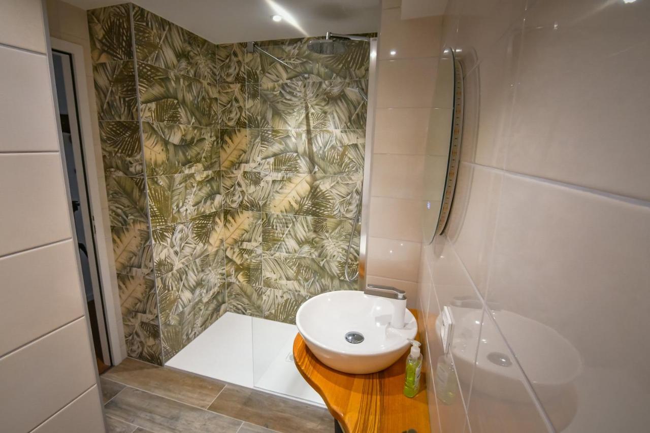 Au Fil Du Temps Apartment Selestat Bagian luar foto