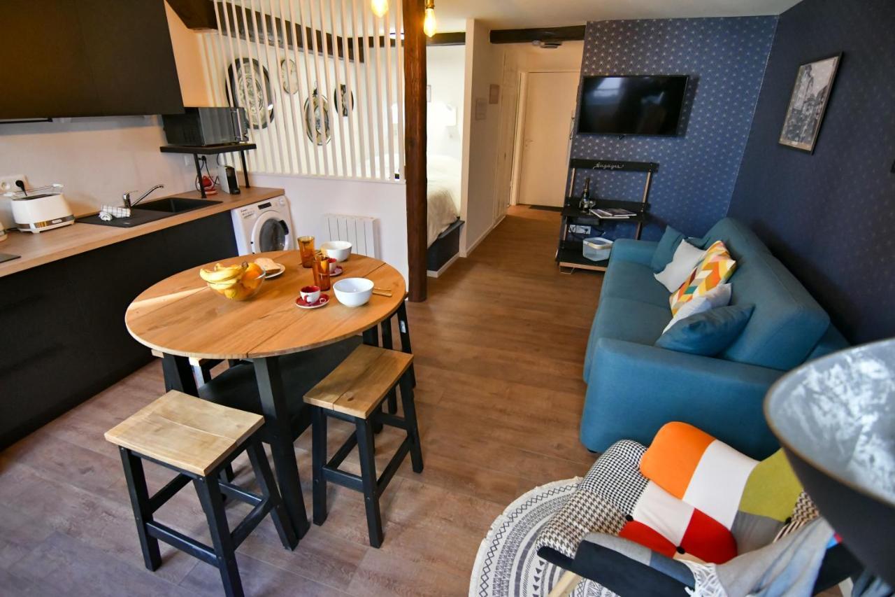 Au Fil Du Temps Apartment Selestat Bagian luar foto